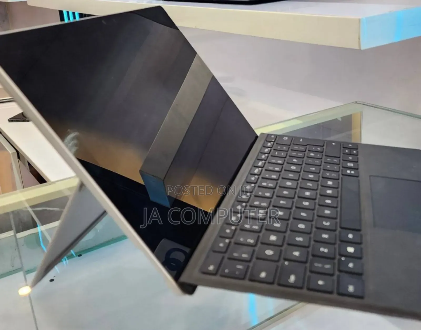 New Laptop Microsoft Surface Pro 7 8GB Intel Core I5 SSD 256GB