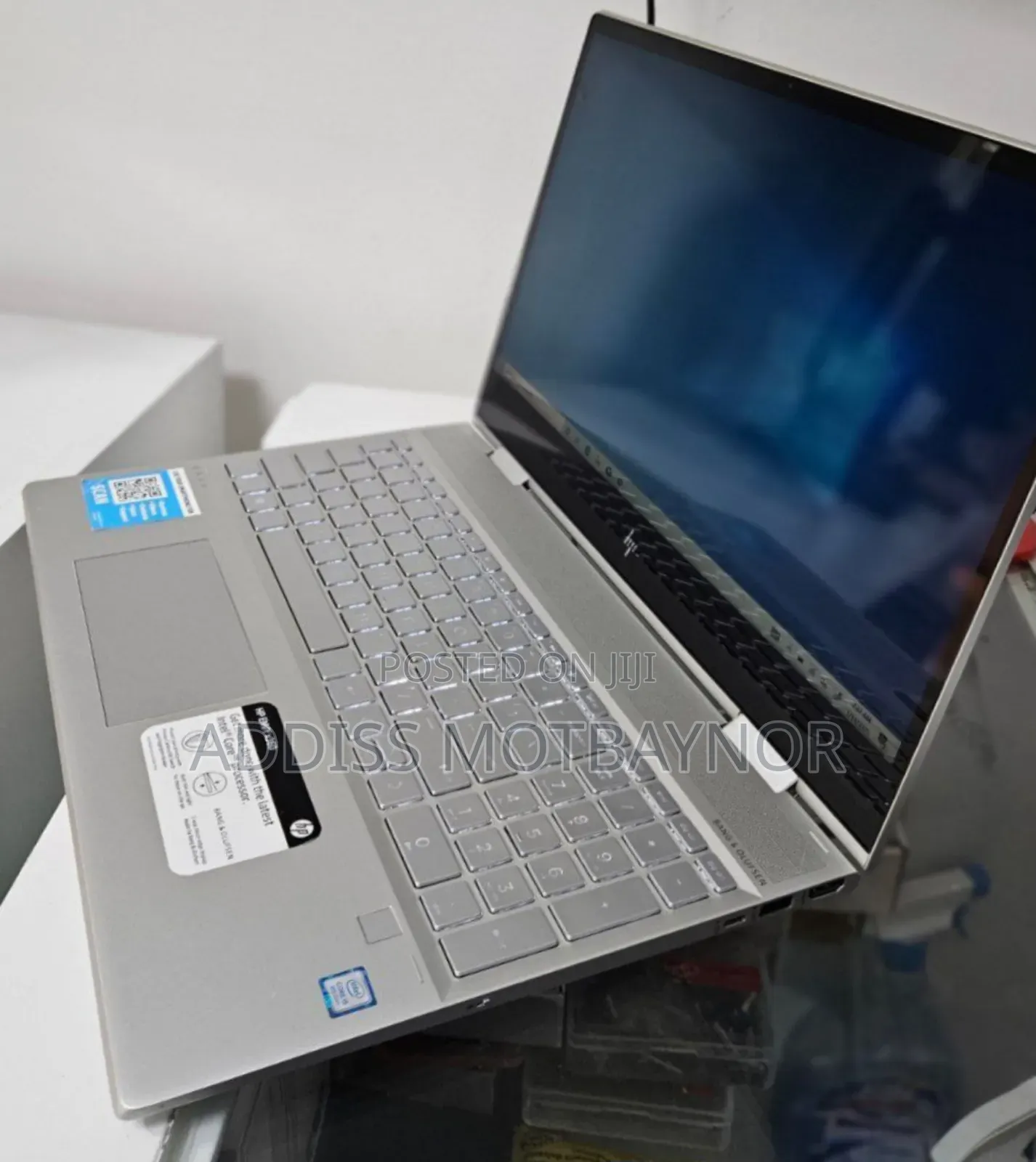 New Laptop HP Envy X360 8GB Intel Core I5 SSD 512GB