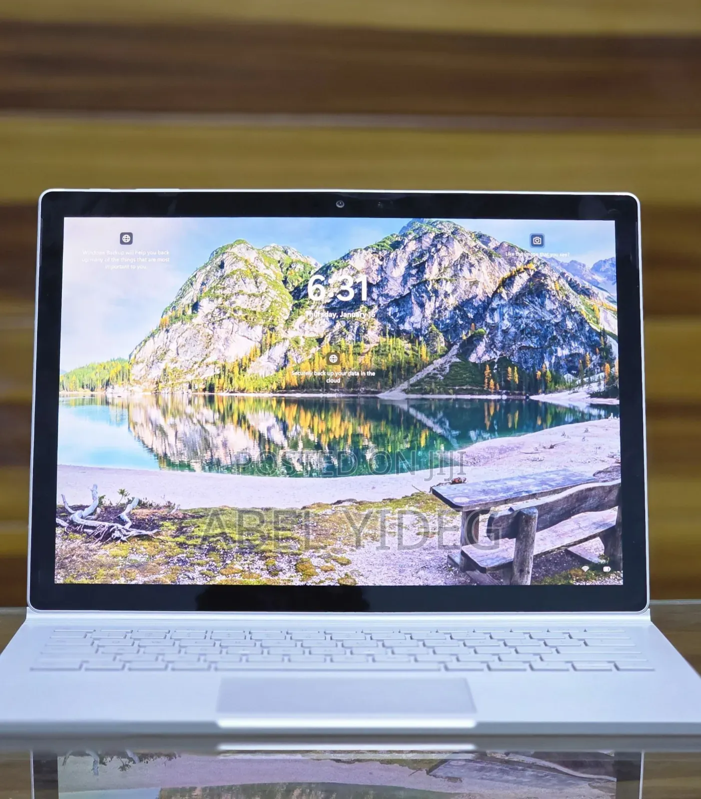 New Laptop Microsoft Surface Book 2 8GB Intel Core I5 SSD 256GB