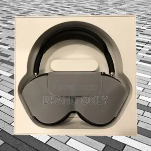 Photo - Apple Max Loud Detailed Mid-Range Sound