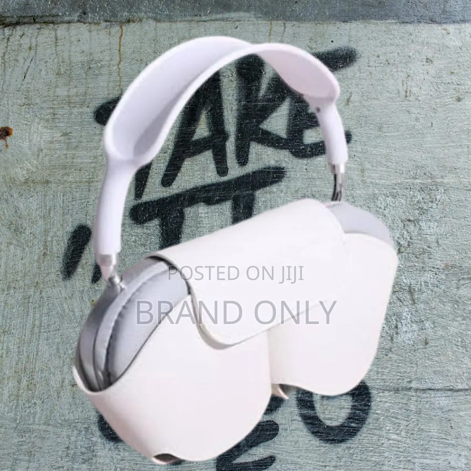 Apple Max Loud Premium Packaging Experience