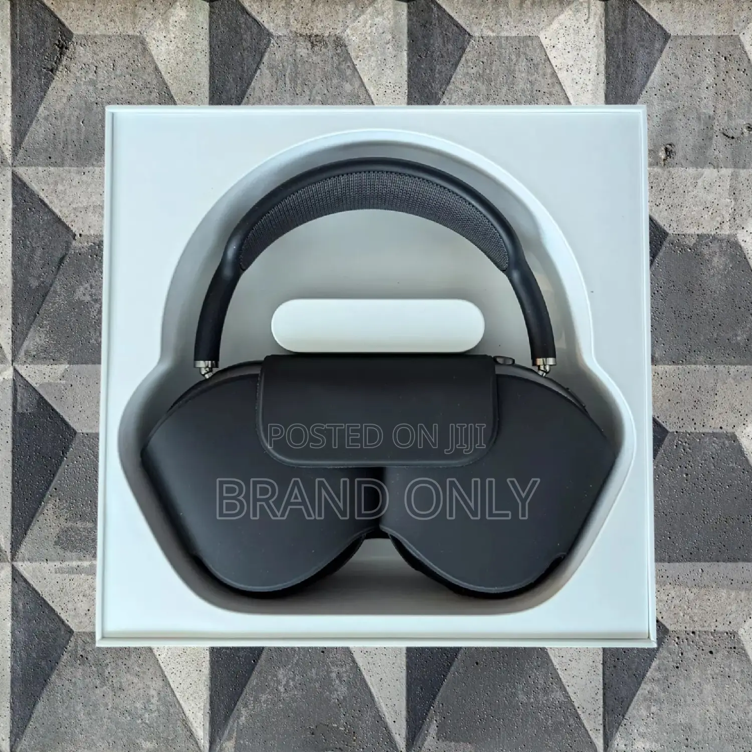 Apple Max Loud Ideal for Business Calls