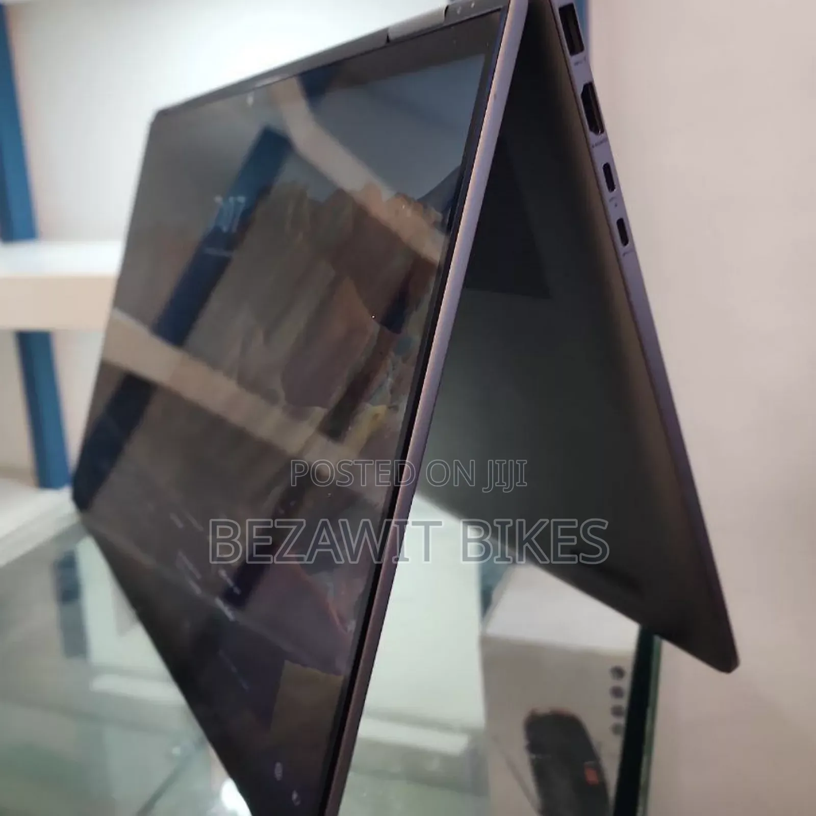 New Laptop HP Envy X360 8GB AMD Ryzen 5 SSD 512GB