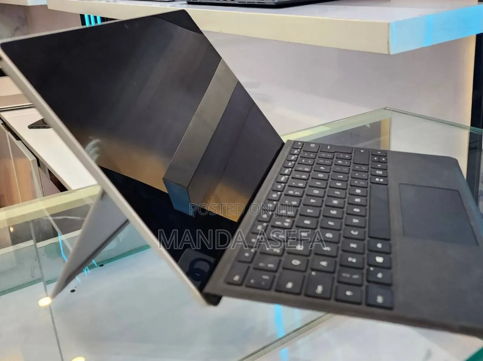 New Laptop Microsoft Surface Pro 7 8GB Intel Core I5 SSD 256GB