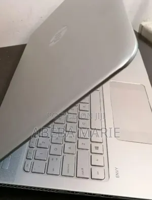 New Laptop HP Envy 15 8GB Intel Core I7 SSD 1T