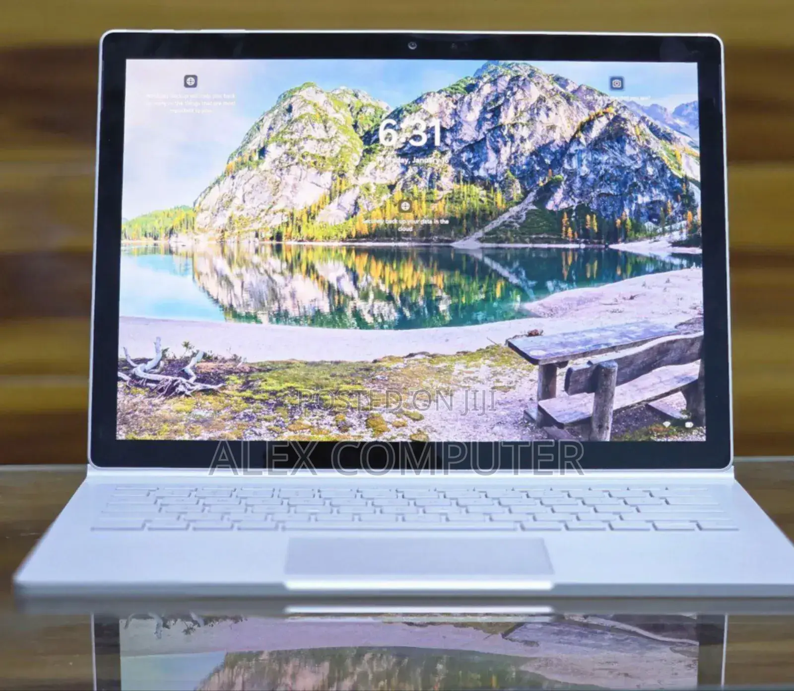 New Laptop Microsoft Surface Book 2 8GB Intel Core I5 SSD 256GB