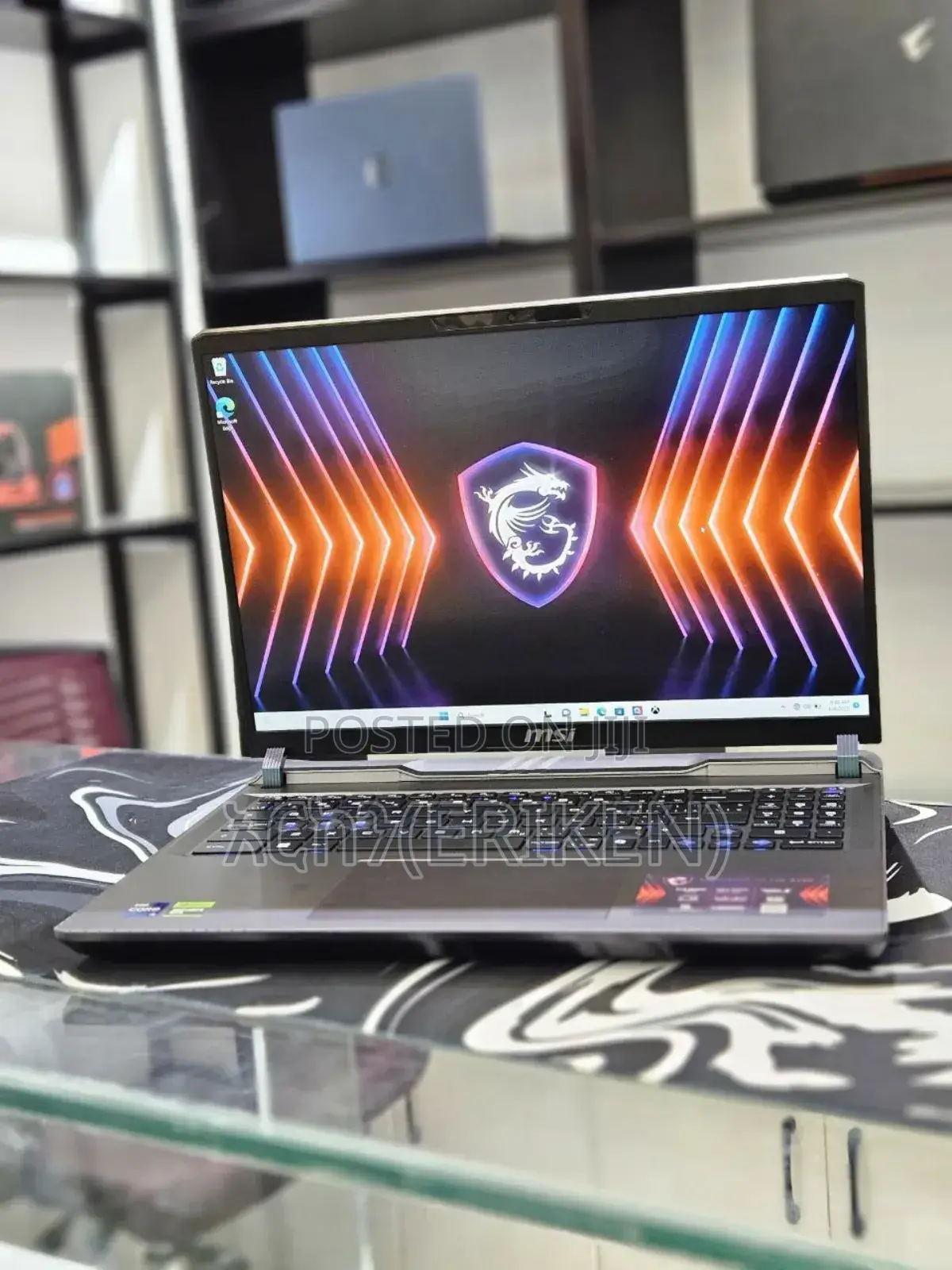 New Laptop MSI Vector GP68 HX 13V 32GB Intel Core I9 SSD 1T