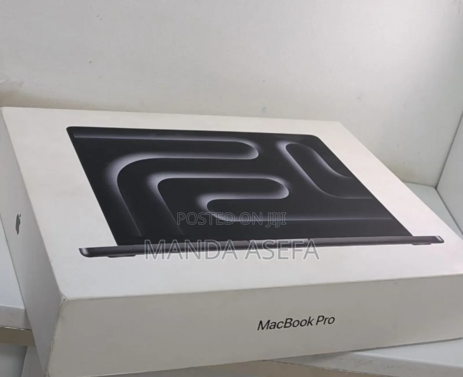 New Laptop Apple MacBook Pro 24GB Apple M4 SSD 512GB