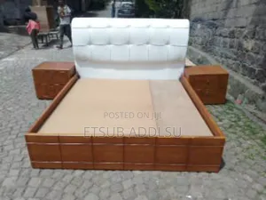 Photo - አልጋ በ MDF እና በ ታፒሴሪ የተሰራ 1.80