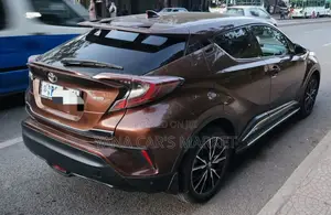 Toyota C-HR 2017 Brown