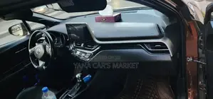 Toyota C-HR 2017 Brown