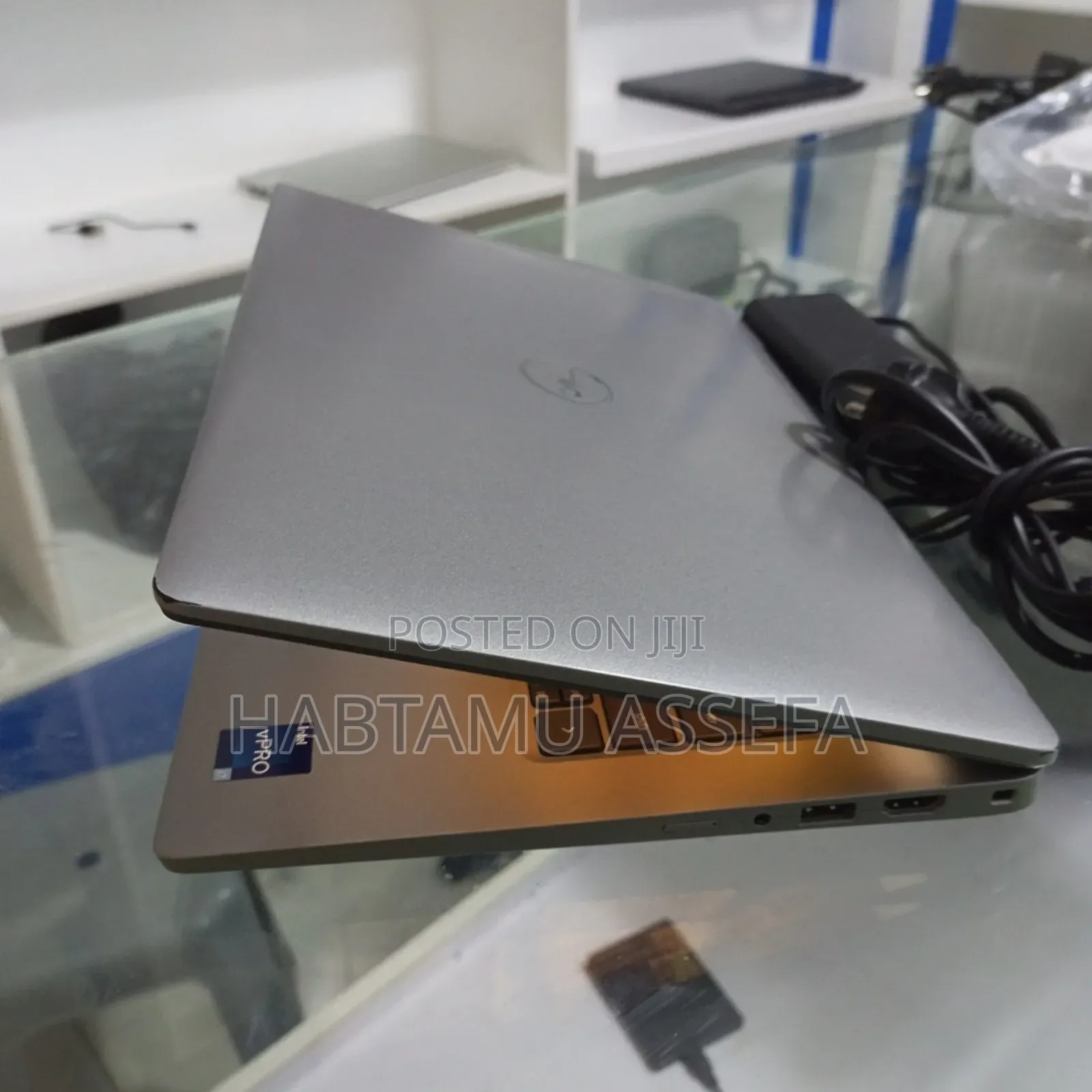 New Laptop Dell Latitude 5340 16GB Intel Core I7 SSD 256GB