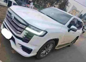 New Toyota Land Cruiser 2022 White
