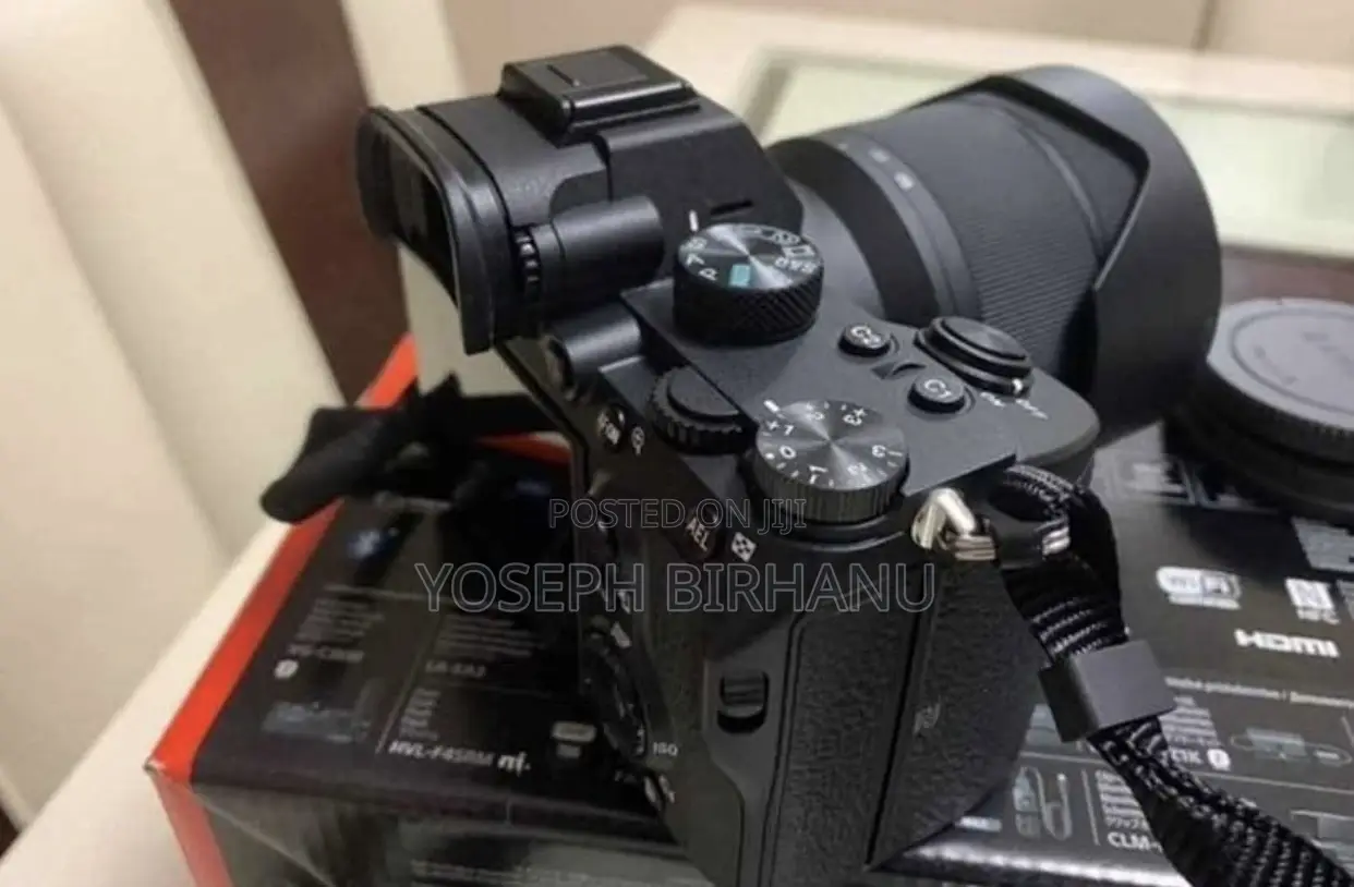 Sony Alpha 7 Mark 4 With Kit Lens