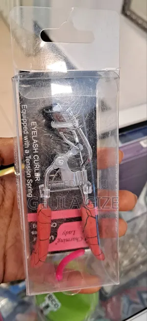 Eyelash Curlers