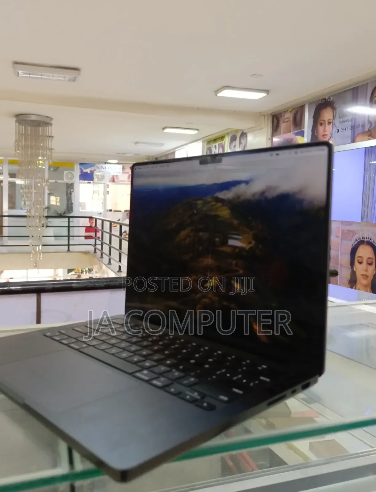 New Apple MacBook Pro 2023 M3 Max 14-Inch 18GB Apple M3 Pro SSD 512GB