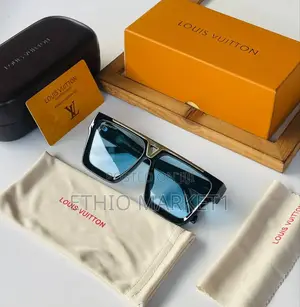 Louis Vuitton Unisex Model Sunglassess