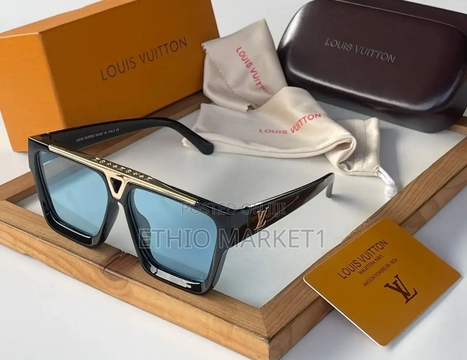 Louis Vuitton Unisex Model Sunglassess
