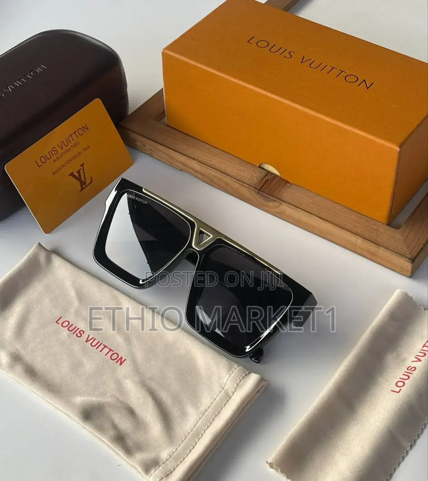 Louis Vuitton Unisex Model Sunglassess