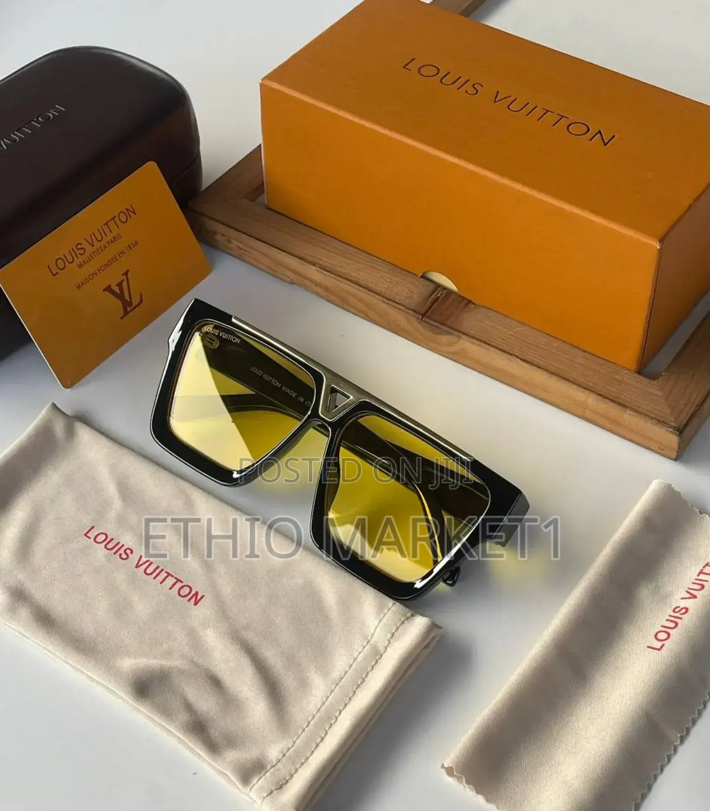 Louis Vuitton Unisex Model Sunglassess