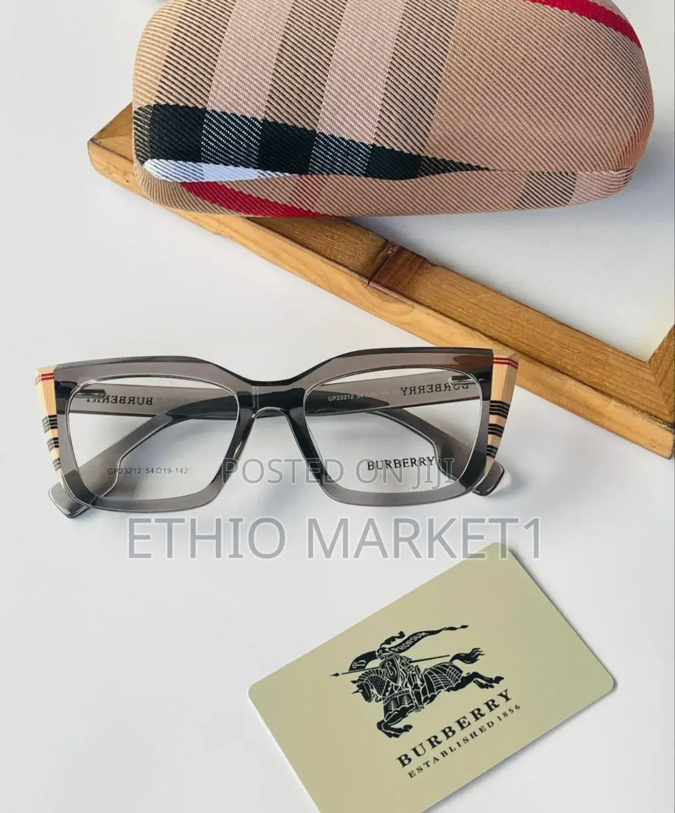 Burberry Transparent Lens Unisex Model Sunglasses