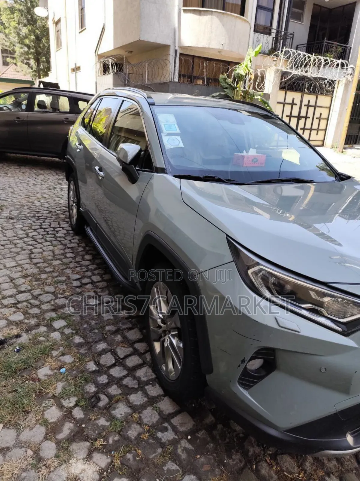 Toyota RAV4 Limited AWD 2019 Green