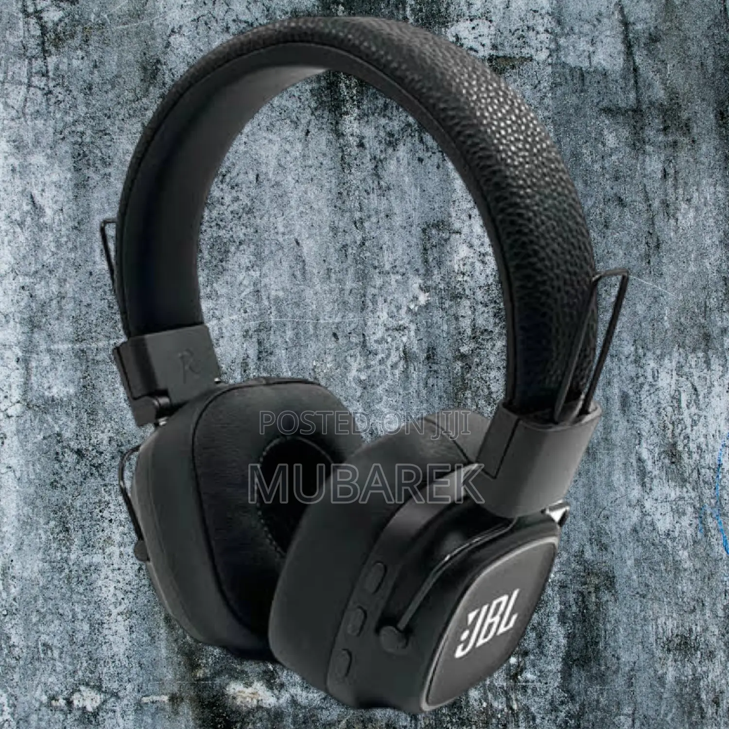 JBL TUNE J-30 Lightweight and Portable