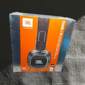 Photo - JBL TUNE J-30 Foldable and Compact Design