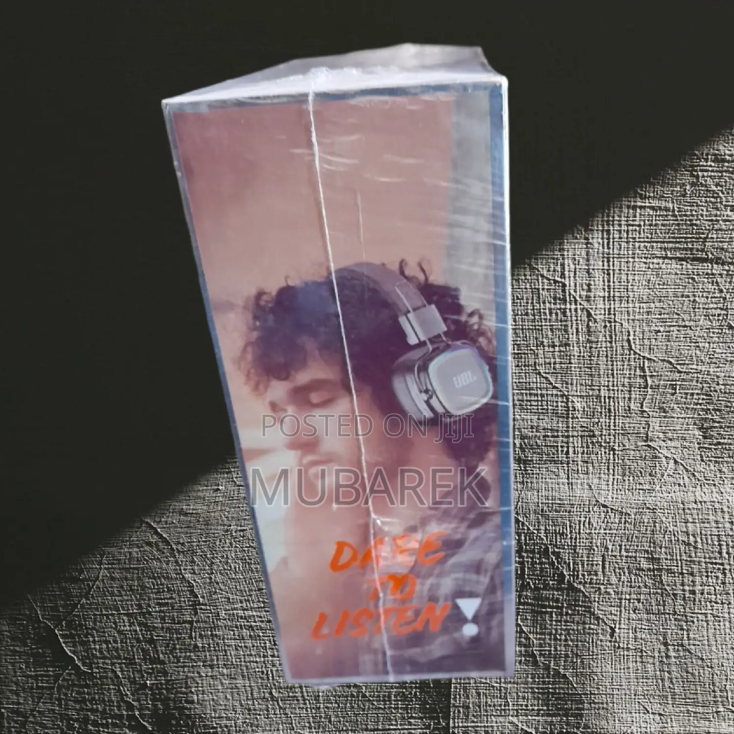 JBL TUNE J-30 Ideal for Gaming Sessions