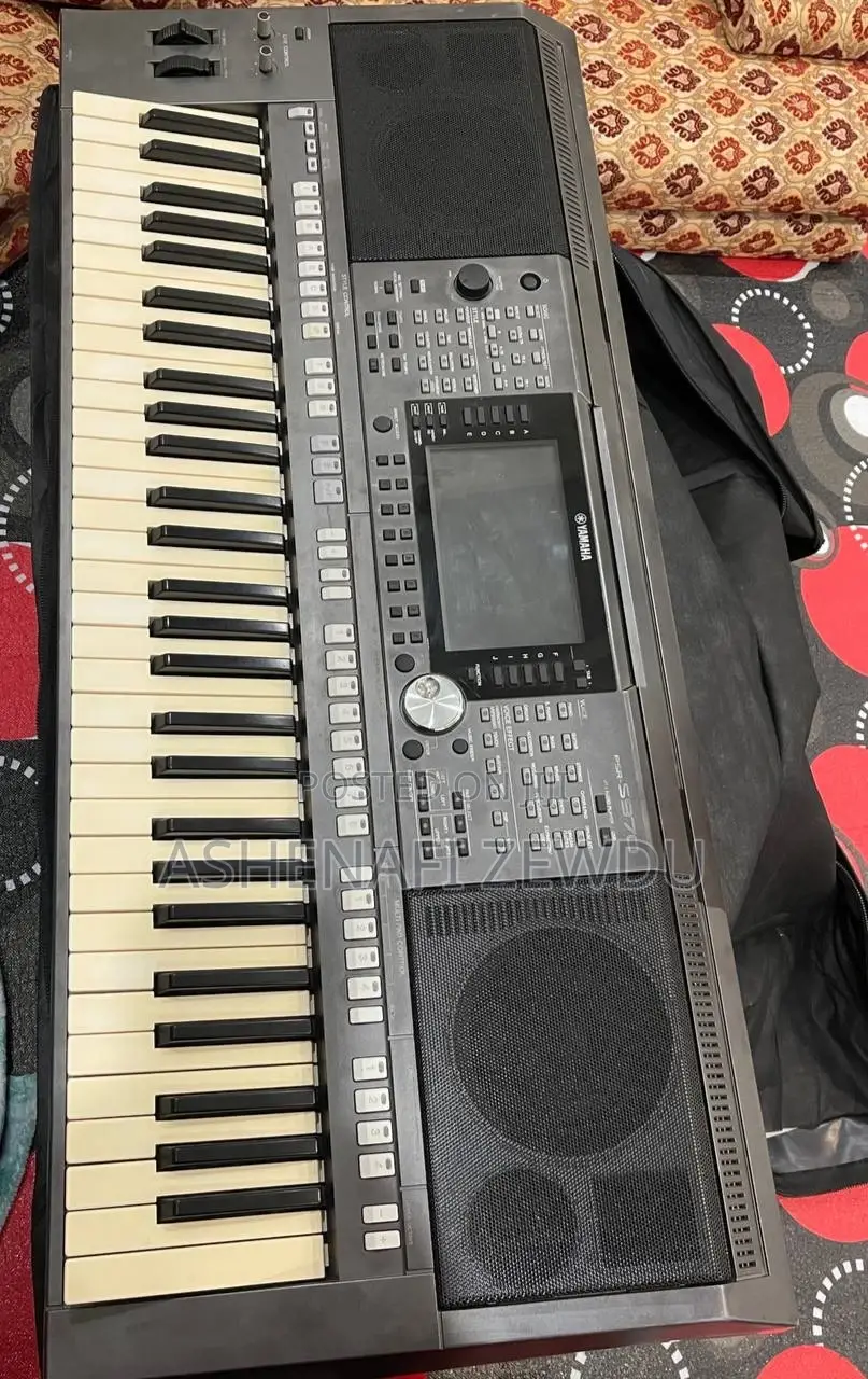 Keyboard Yamaha PSR 970