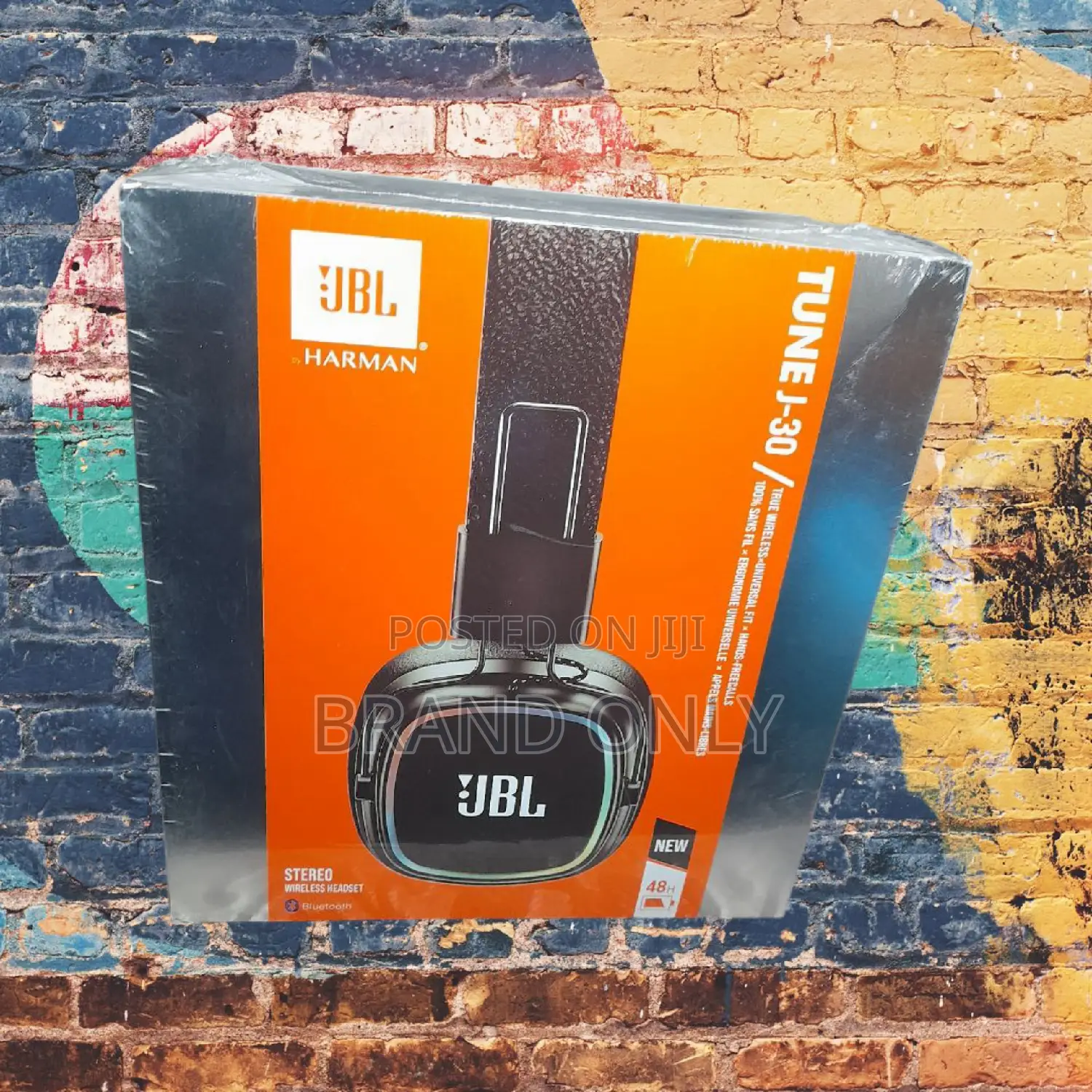 JBL TUNE J-30 Versatile Audio Settings Available