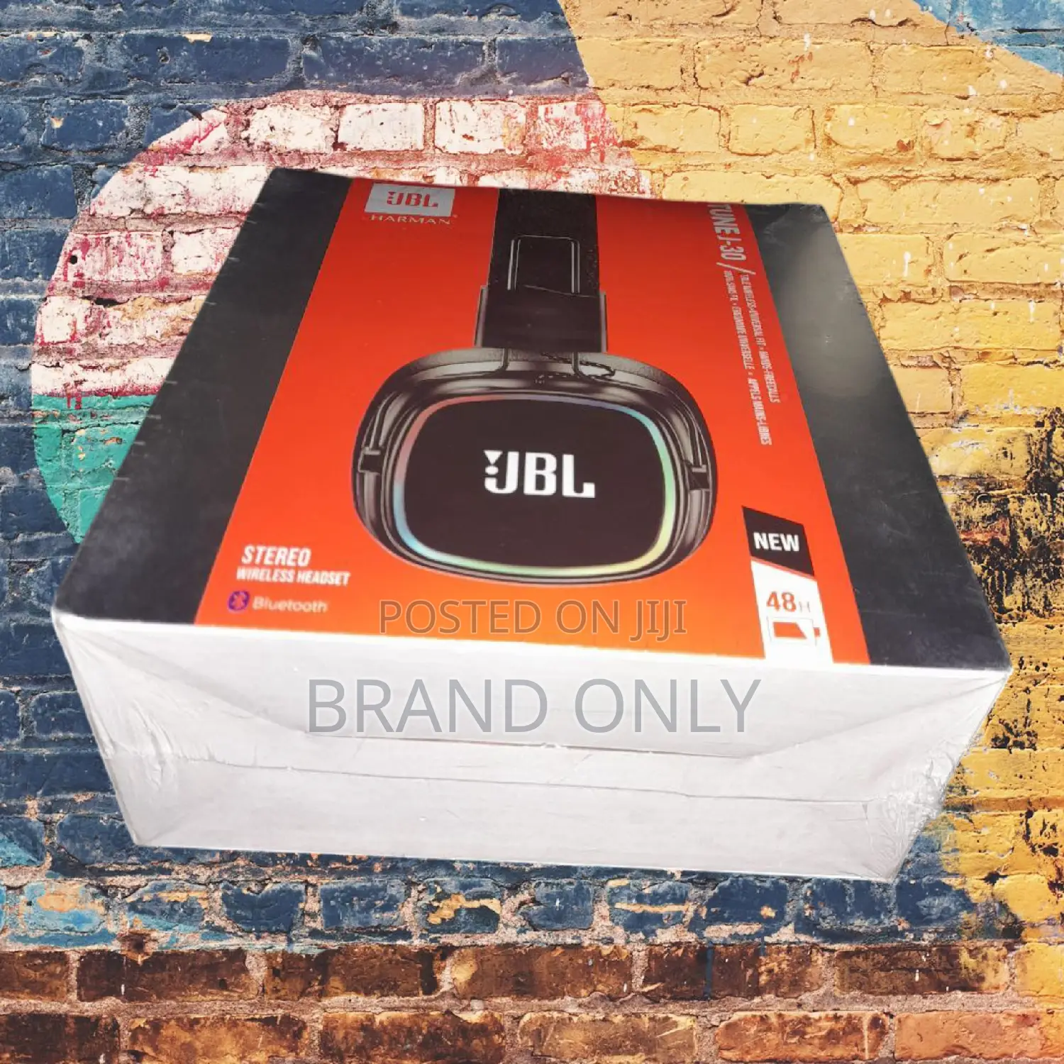 JBL TUNE J-30 Compact Charging Case Included