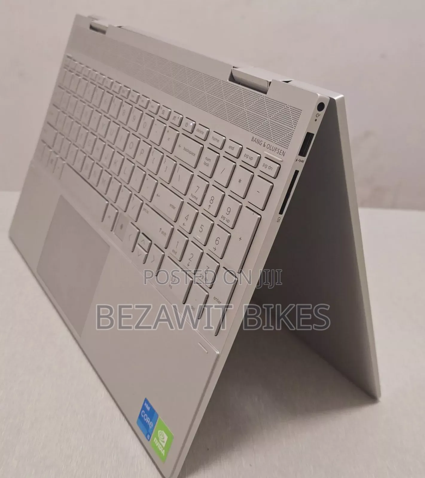 New Laptop HP Envy X360 16GB Intel Core I5 SSD 512GB