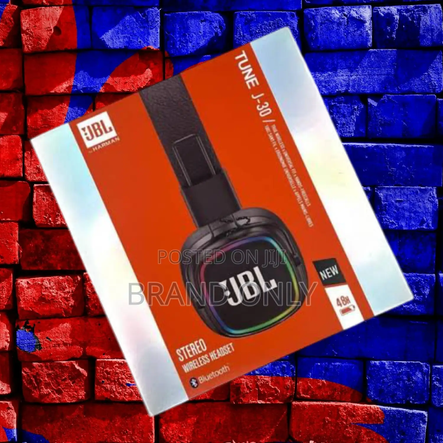 JBL TUNE J-30 Gentle Perfect for Travel Enthusiasts