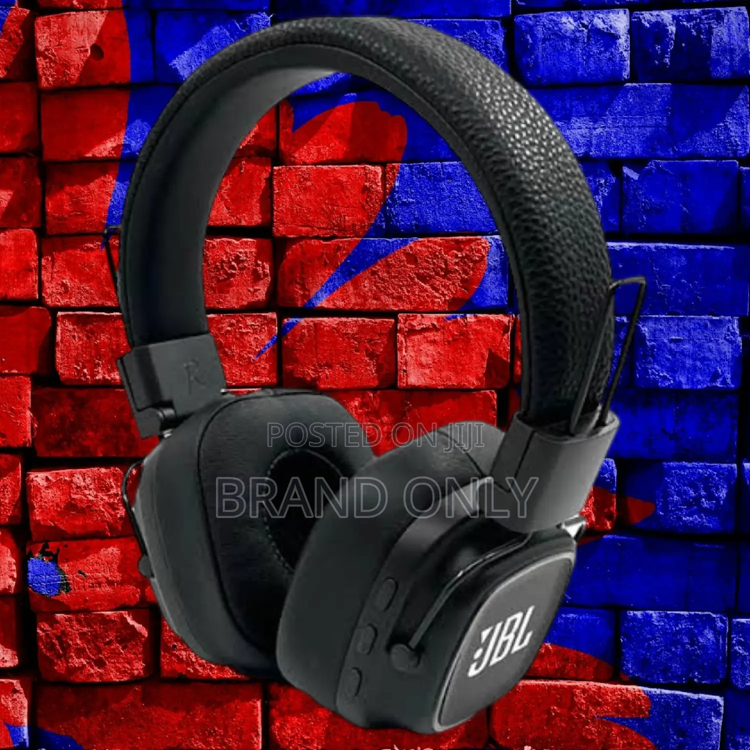 JBL TUNE J-30 Gentle Perfect for Travel Enthusiasts