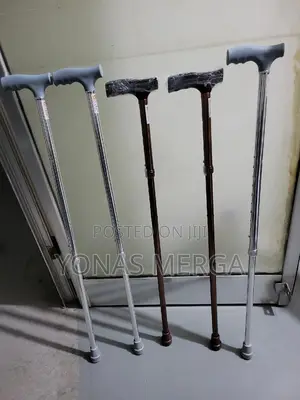 Photo - Adjustable Height Strong Aluminium Body老walking Stick胤ከዘራ