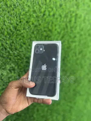Photo - New Apple iPhone 11 128 GB Black