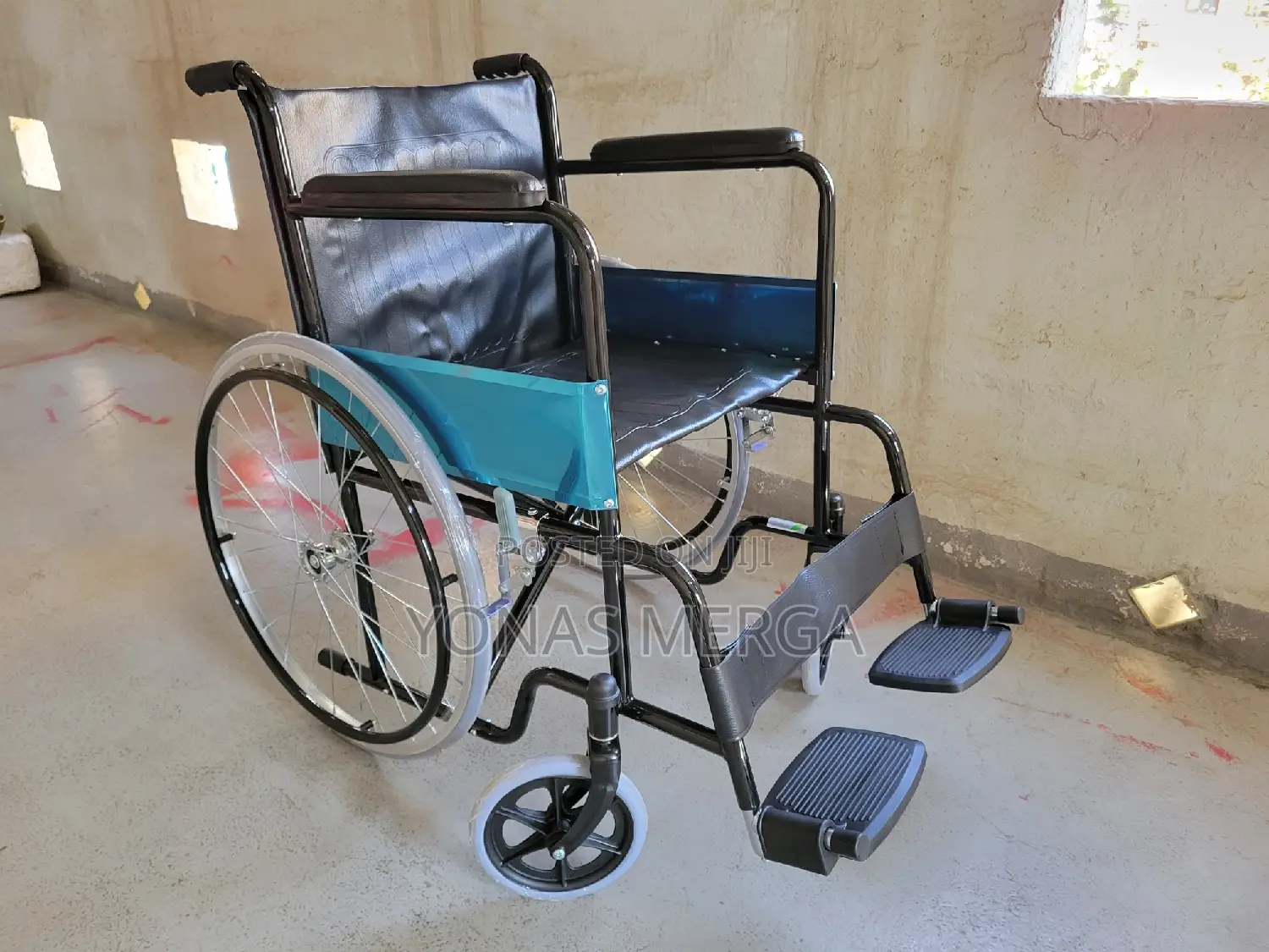 Aluminum Wheelchair Stable Resistant.Its Strength Lightness