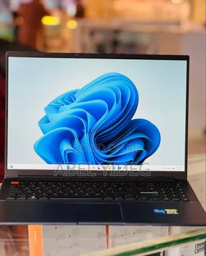 New Laptop Asus Vivobook 16 8GB Intel Core I5 SSD 512GB