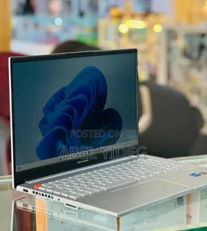 New Laptop Asus VivoBook 15 X505BA 16GB Intel Core I5 SSD 512GB