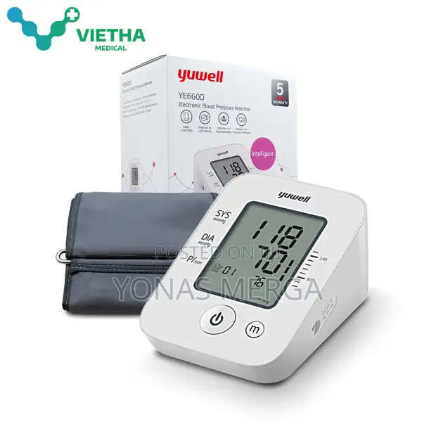 Bp Monitor With Large Display外an Arm Cuff, a USB Cable