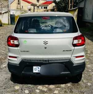 Suzuki S-Presso 2023 Silver