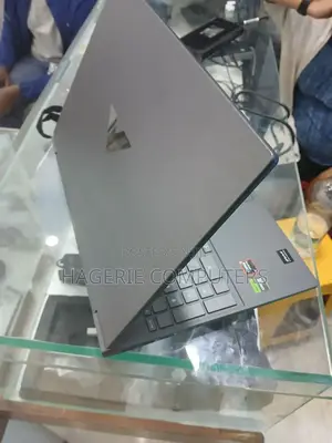 New Laptop HP Victus 16 16GB AMD Ryzen 7 SSD 1T