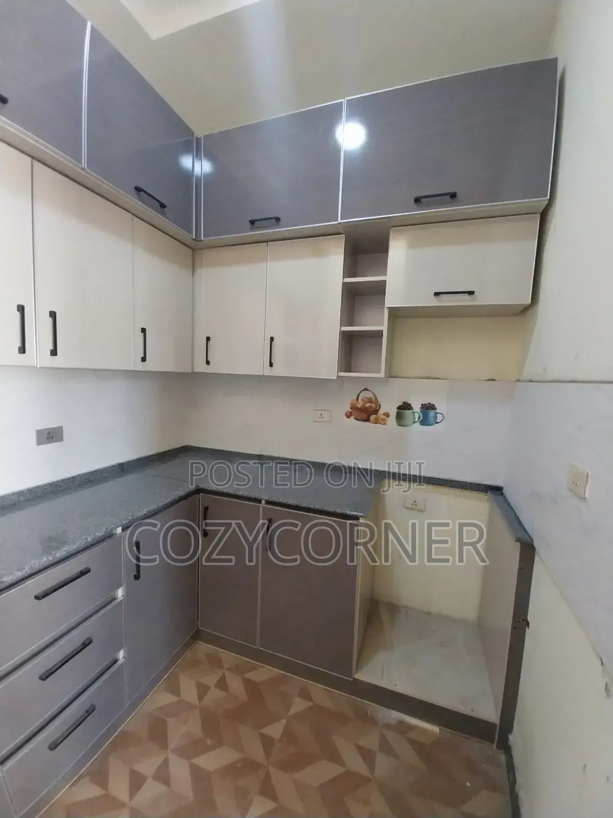 Engaging Kitchen Cabinet Valued Per Meter Square. ኪችን በካሬ