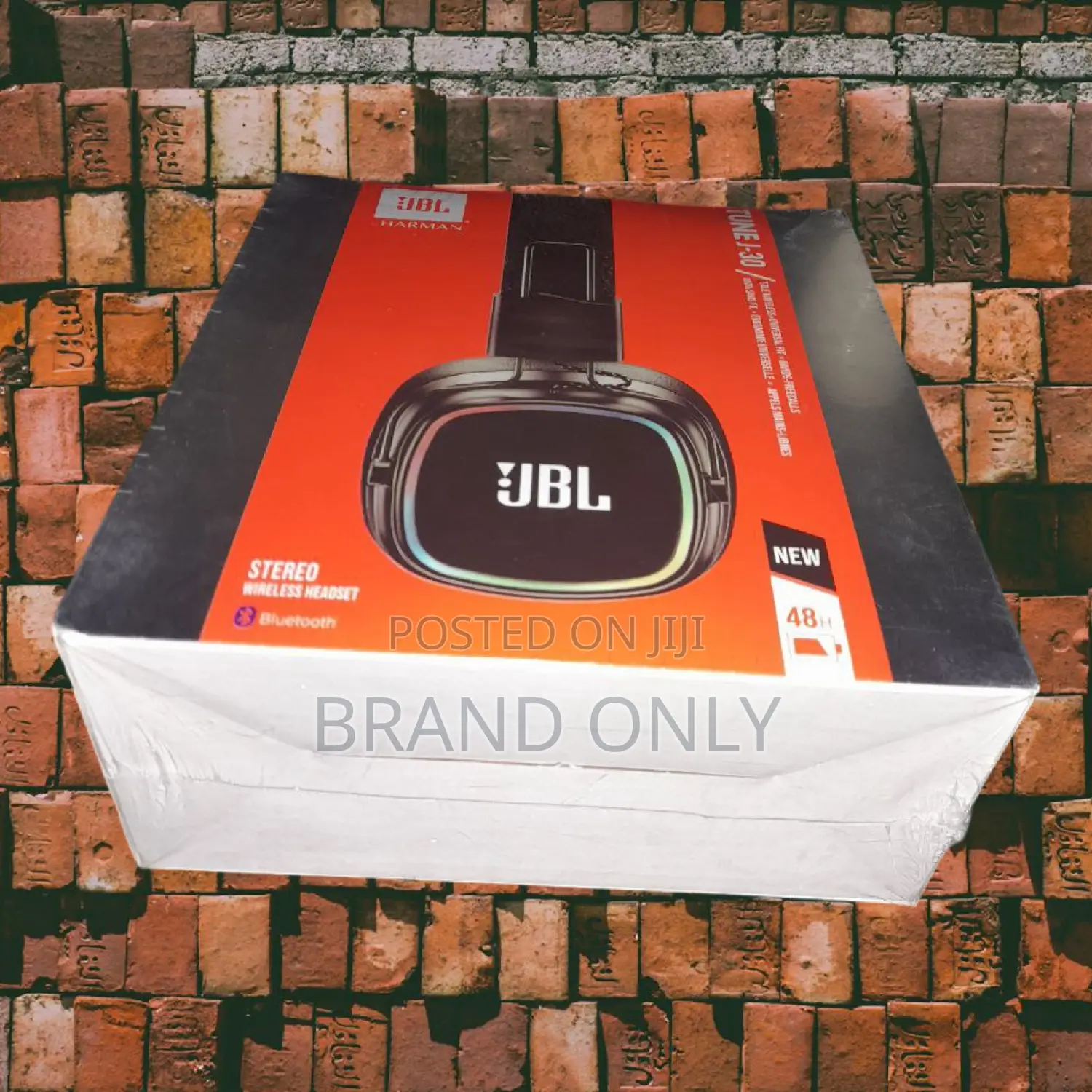 JBL TUNE J-30 Gentle Compatibility With Multiple Devices