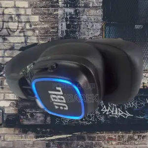 Photo - JBL TUNE J-30 Gentle Excellent Sound Isolation