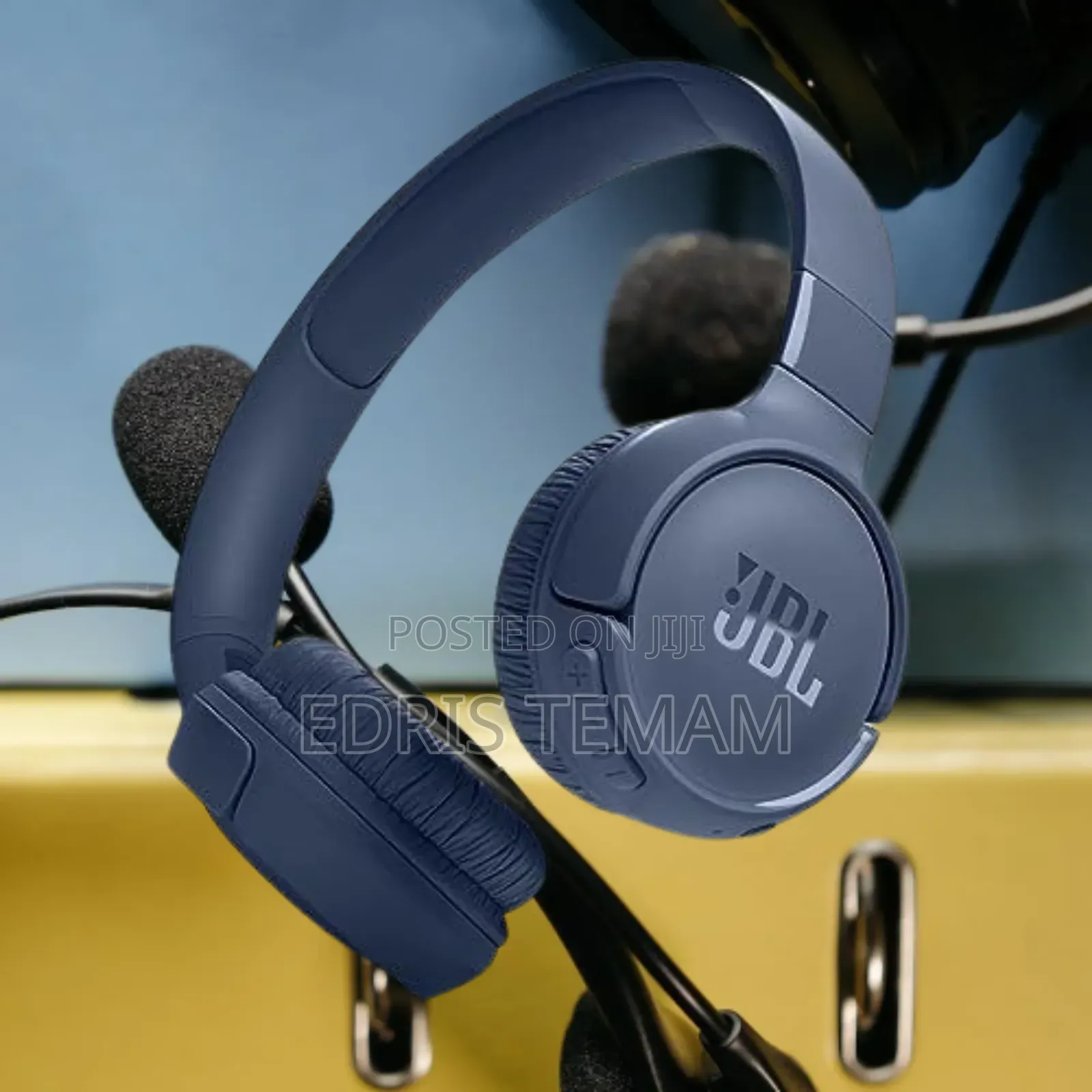 JBL Tune 510bt on Ear Headphones Blue
