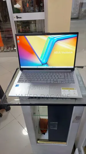 New Laptop Asus VivoBook 15 X505BA 8GB Intel Core I3 SSD 256GB