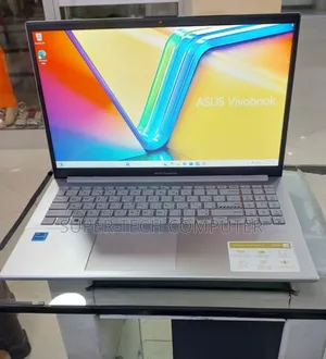 New Laptop Asus VivoBook E403NA 8GB Intel Core I3 SSD 256GB