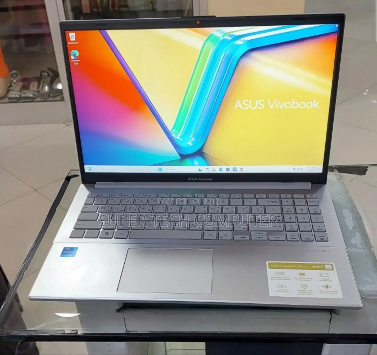 New Laptop Asus VivoBook E403NA 8GB Intel Core I3 SSD 256GB